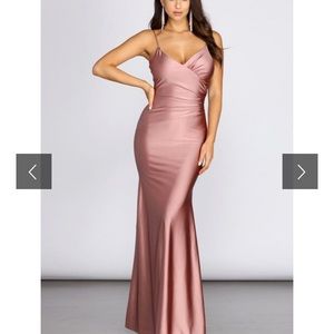 Mermaid style pink dress